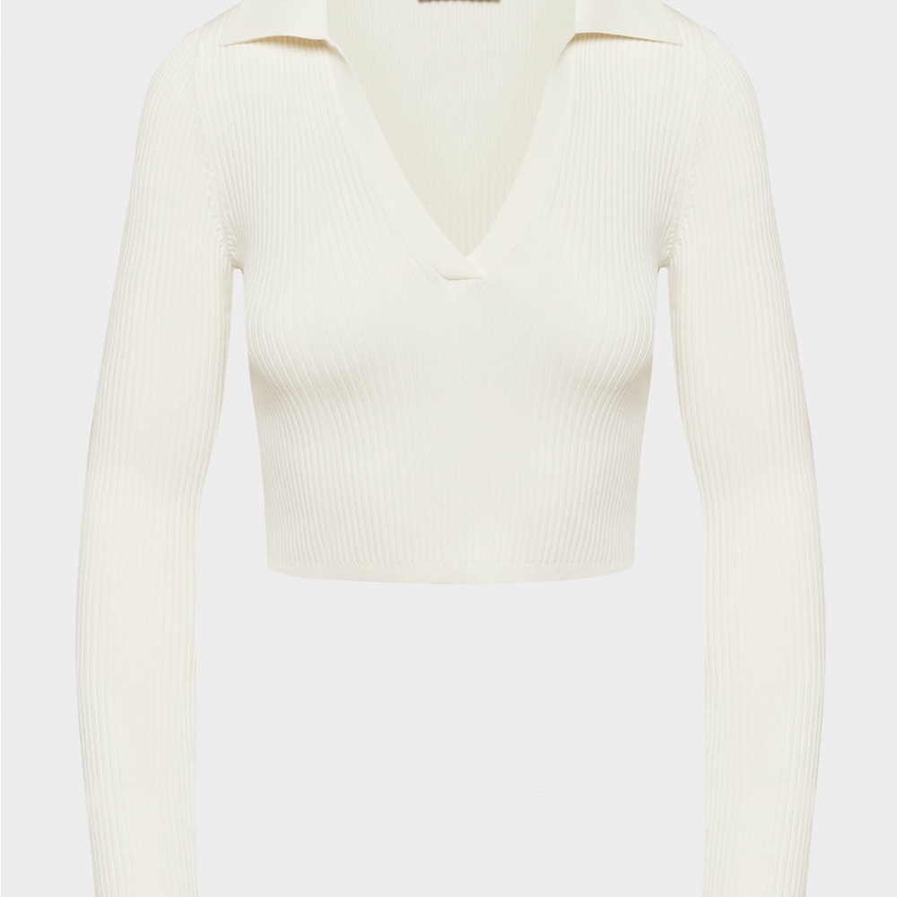 Aritzia Babaton Cream Sculpt Knit V-Neck Top